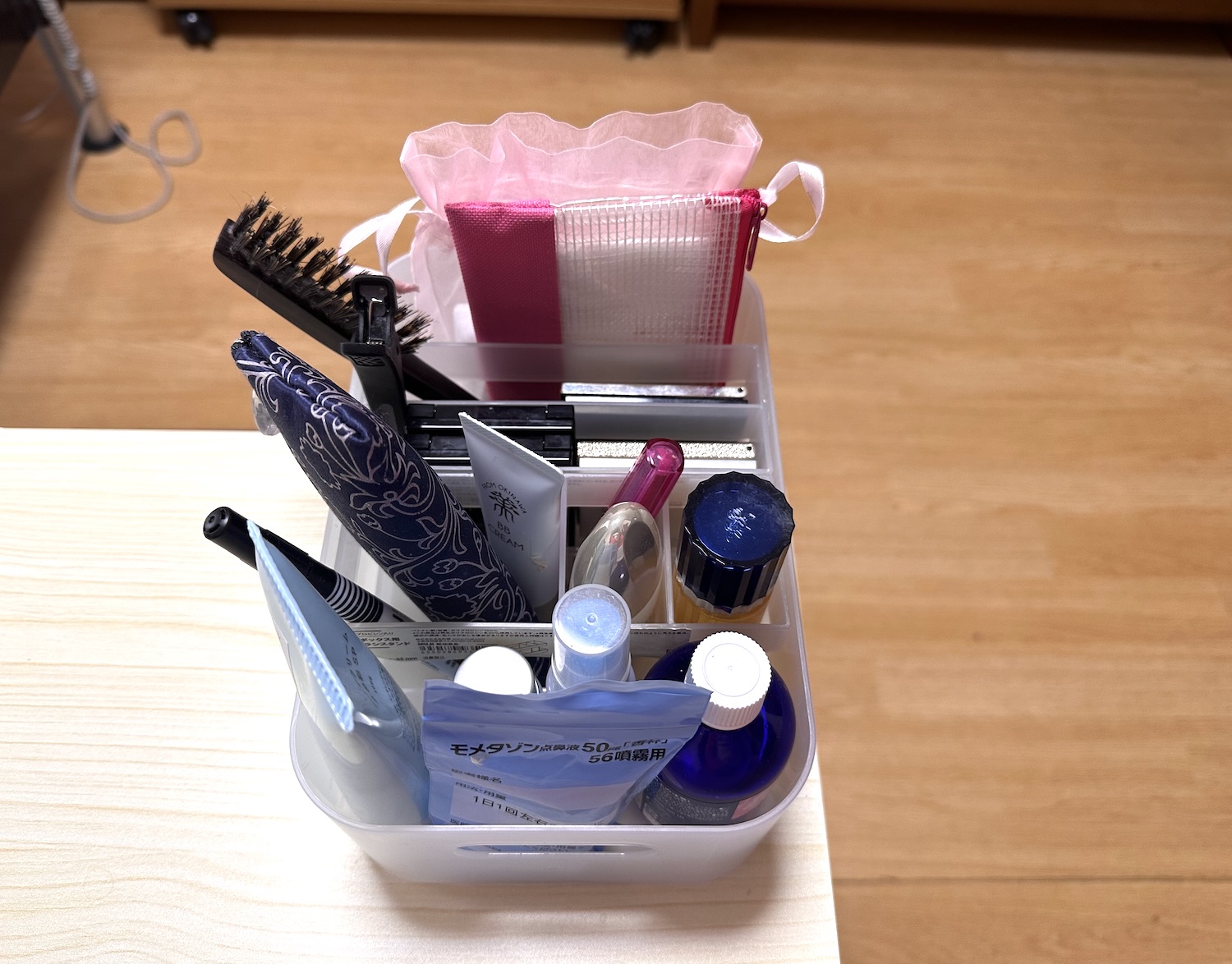 取り出しやすく整理したコスメアイテム